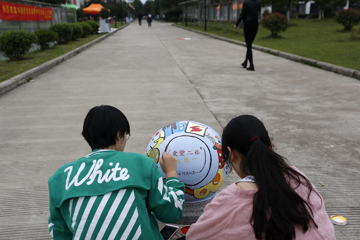 遵义职业技术学院高铁服务专业就业前景分析：如何提高竞争力