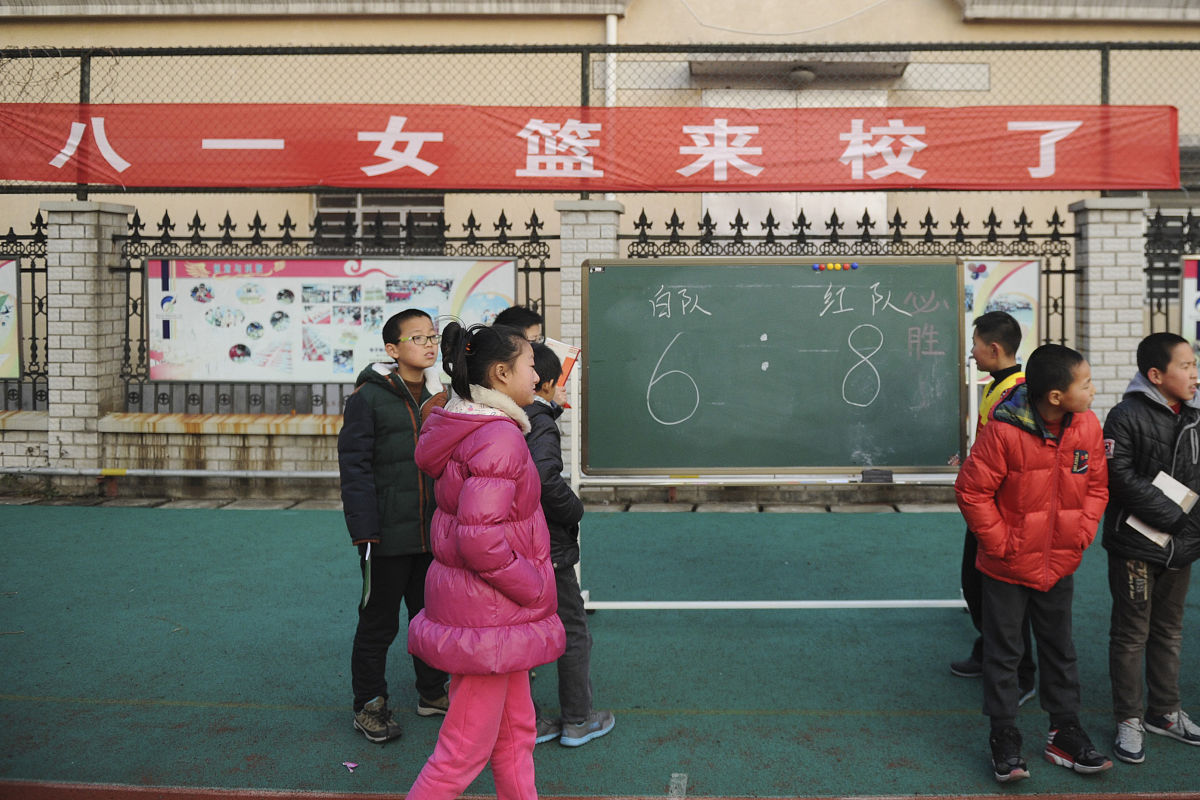 如皋石庄小学办学理念：和谐共融，奋发向前