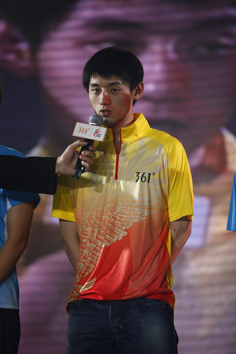 根据下面内容洗稿重新写一篇全新文章人民文娱评张继科事件：不要让女性成为话题焦点