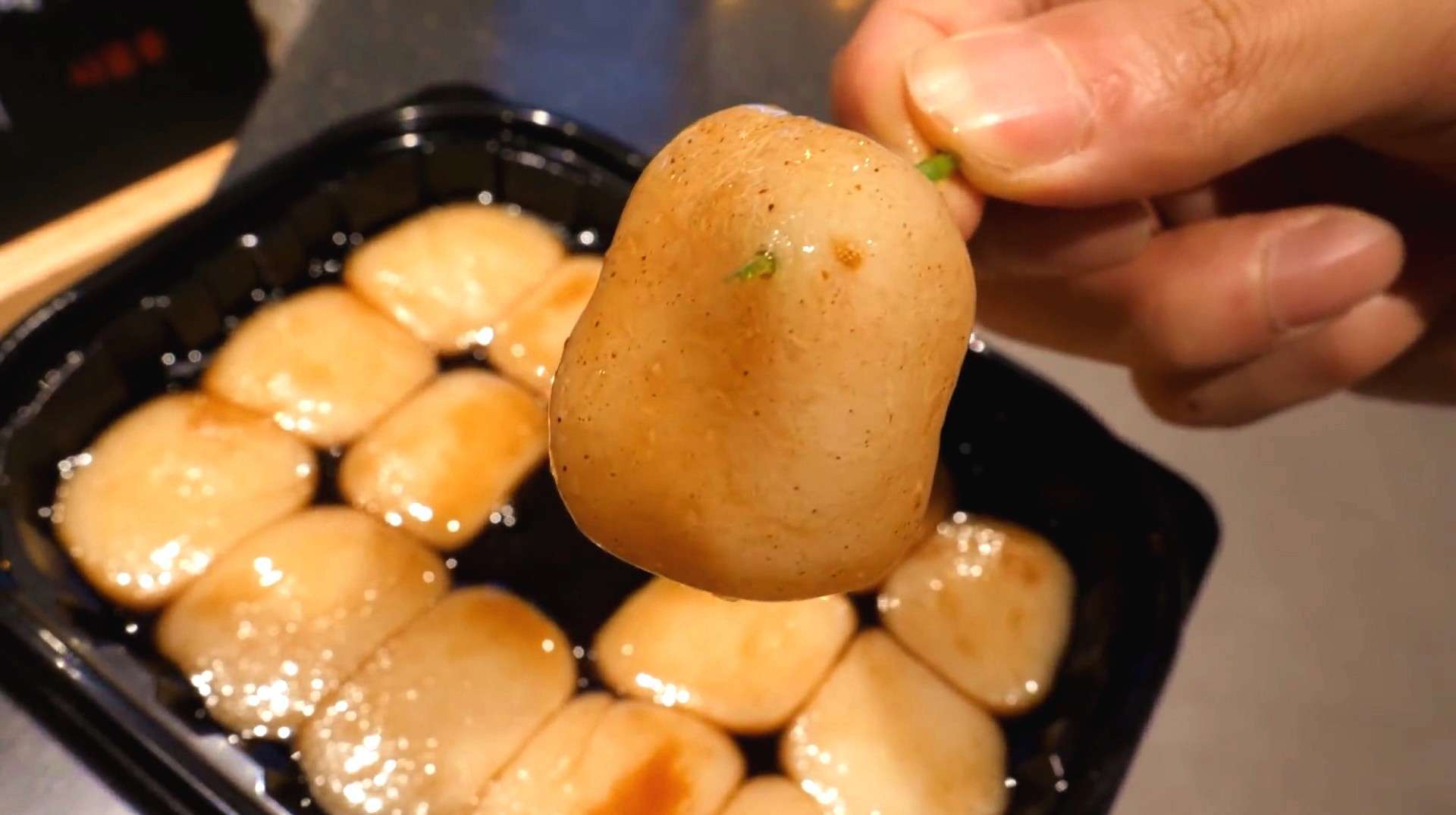 韩国街头超火的蜂蜜米糕,Q弹软糯甜掉牙!看着很像手工麻薯哦!