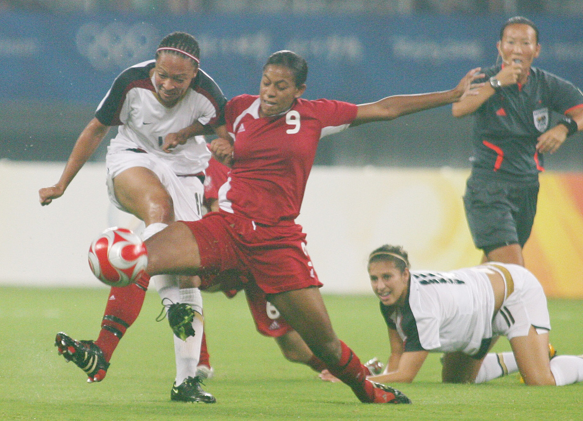 2008年8月15日,上海体育场 ,奥运足球女子1/4决赛第19场,美国vs加拿大