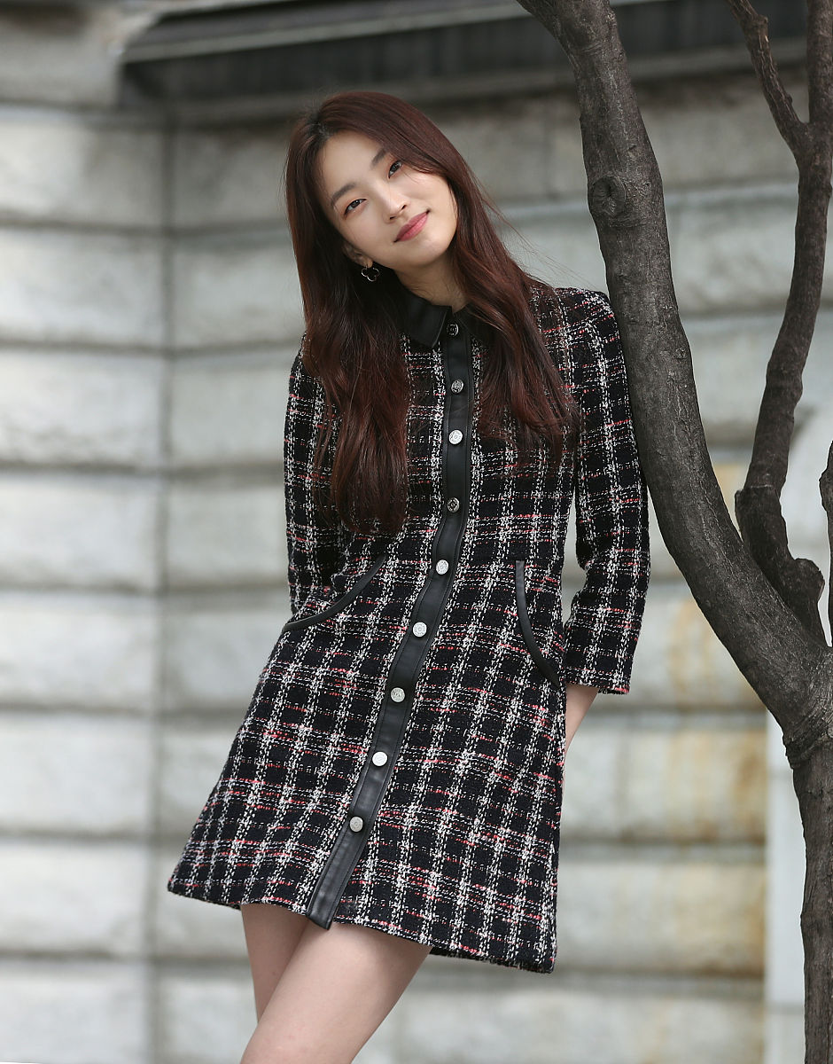 韩风轻法式女装店铺名：'韩风蓓蕾' - 时尚优雅，气质满分！