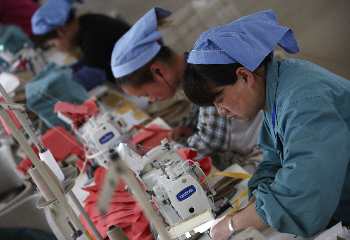 1绪论 11职业病危害的现状 12职业性有害因素与职业病121 职业病相关概念 122职业性有害因素的分类 13职业危害辨识控制的意义按照上面提纲进行写作总体内容不少于3000字。