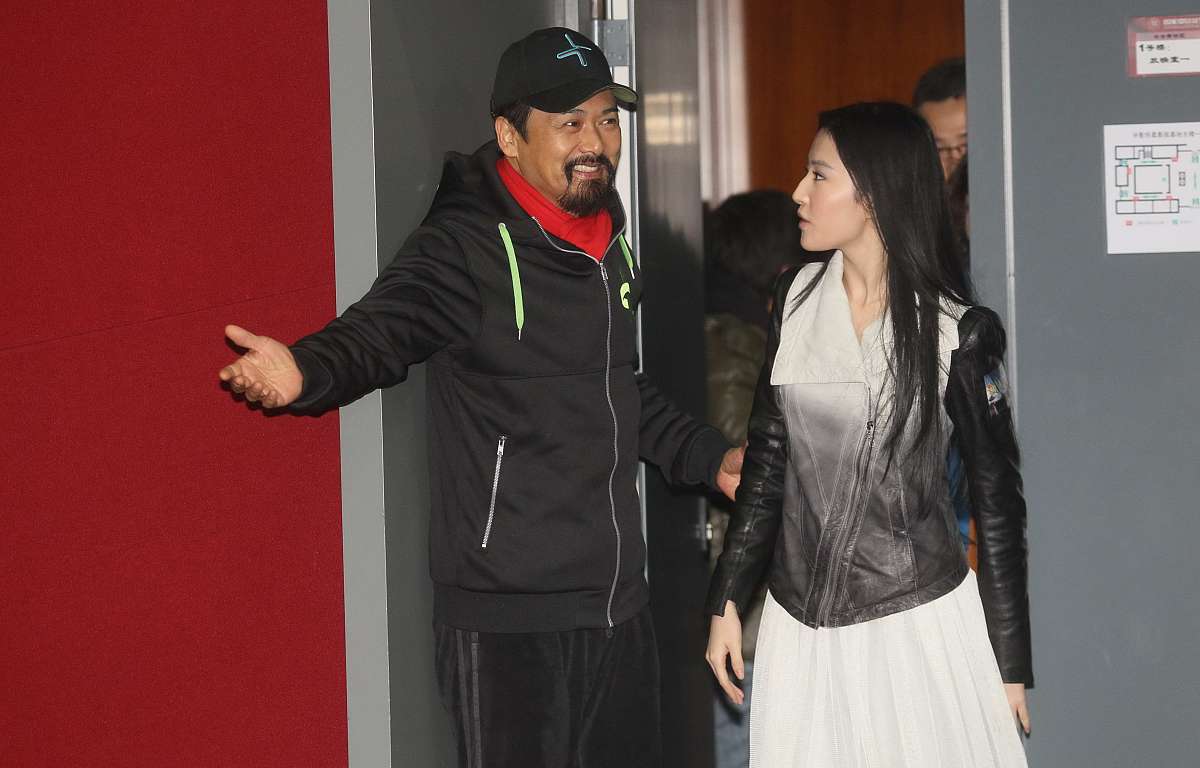 2011年11月08日,北京,电影《铜雀台》发布会举行.***_***周润发 刘亦