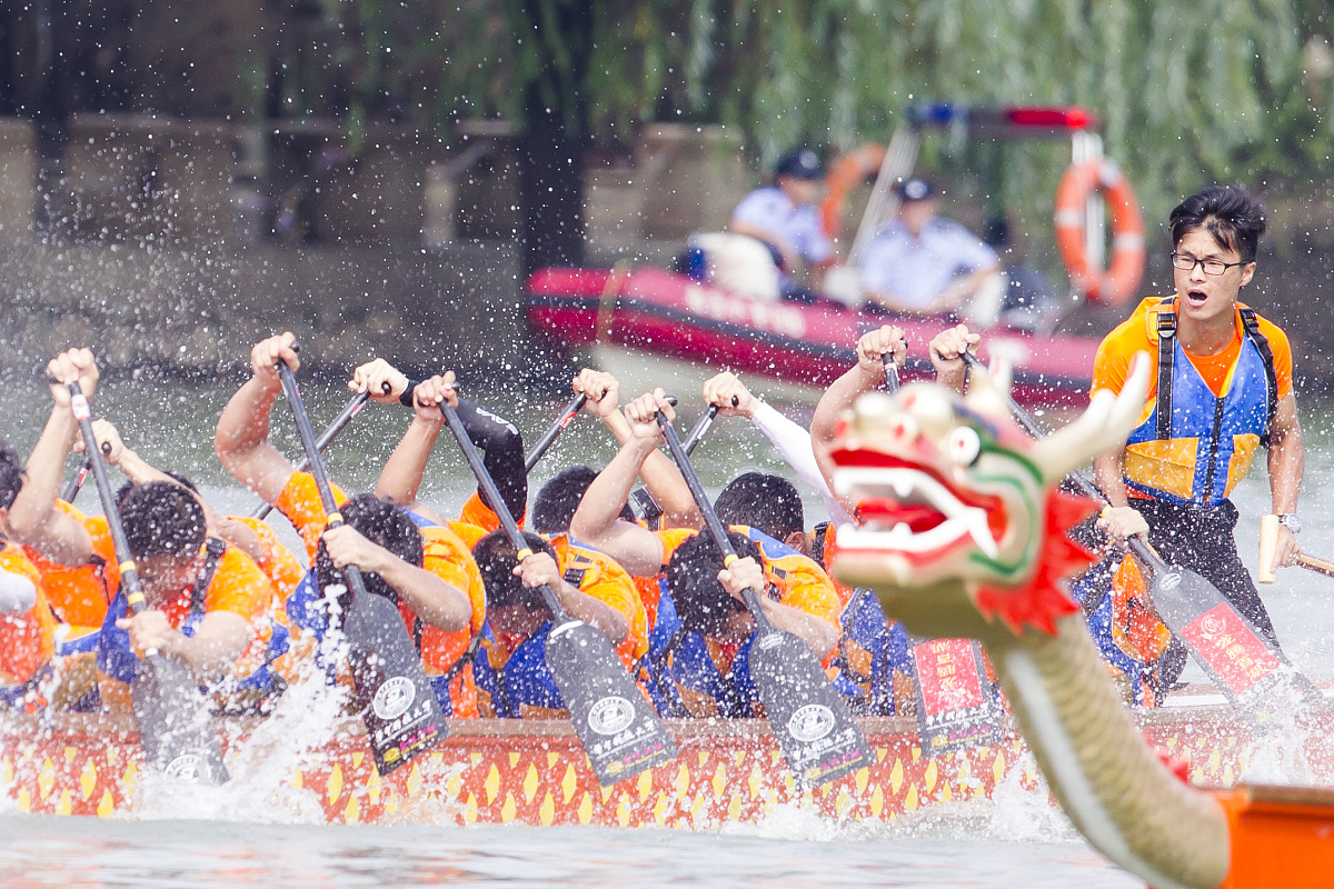 贵阳女生读中专什么专业好？2023热门专业推荐