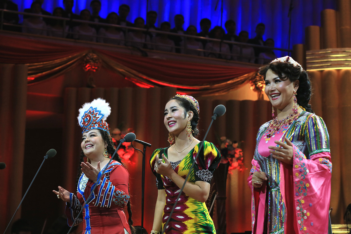 人文专题片研究现状与发展趋势：国内外研究综述