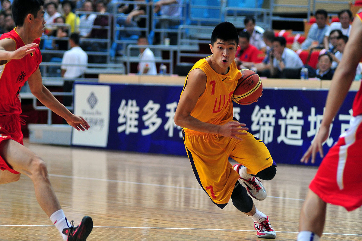 2013年09月01日,辽宁省阜新市,2013全运会u18男篮小组赛,山东vs湖北.