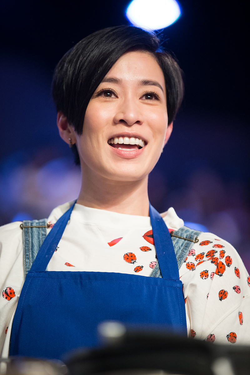 2016年8月31日,上海,佘诗曼录制《星<strong>厨</strong>驾到》第三季.***_***佘诗曼