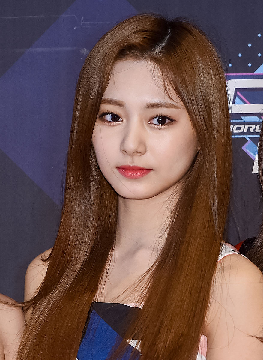 2019年4月25日,首尔,明星参加《m倒计时》节目彩排.tzuyu of twice at