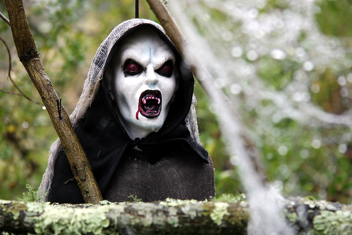 scary ghoule