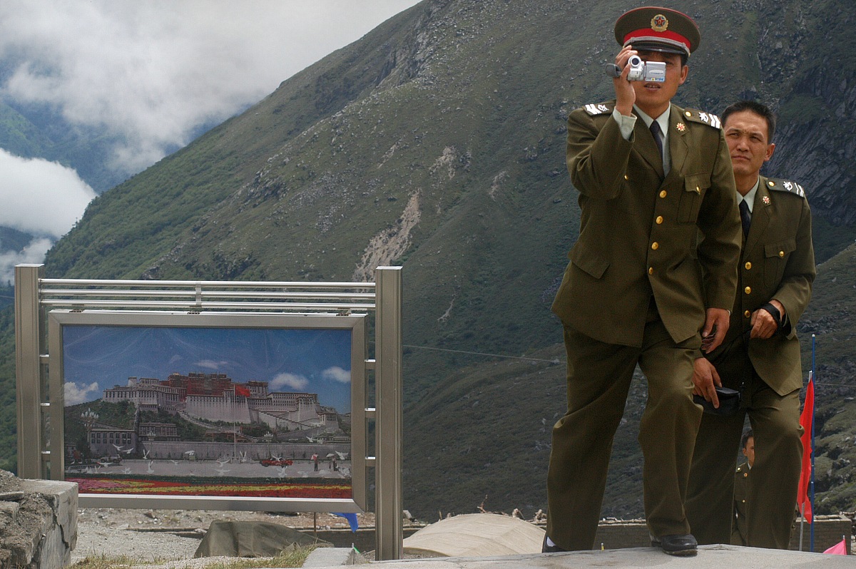 人们普遍认为中国军事实力不如印度的根本原因