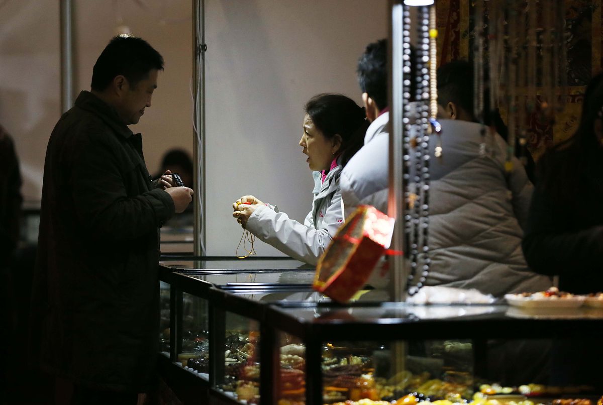 2 和 35 的最小公倍数是多少？