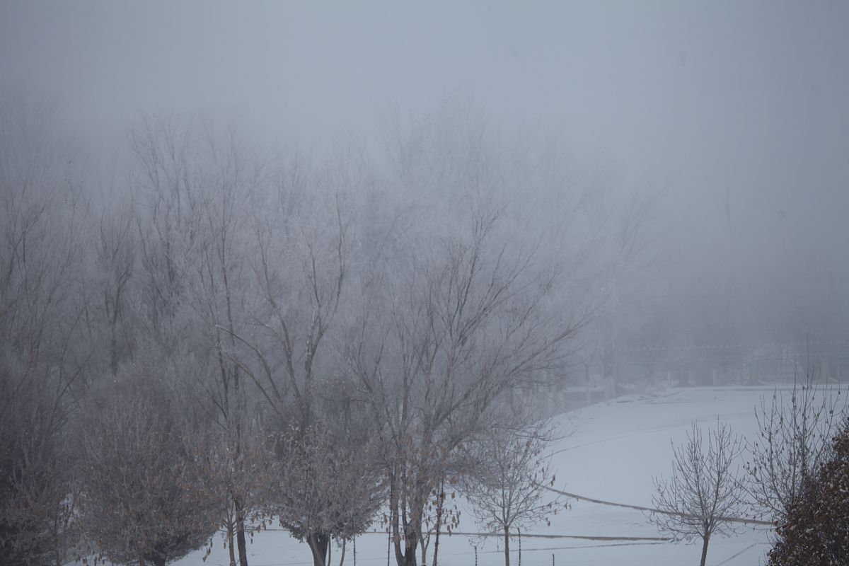 西南地区降雨持续 新疆将迎大到暴雪 下周大范围降温来袭