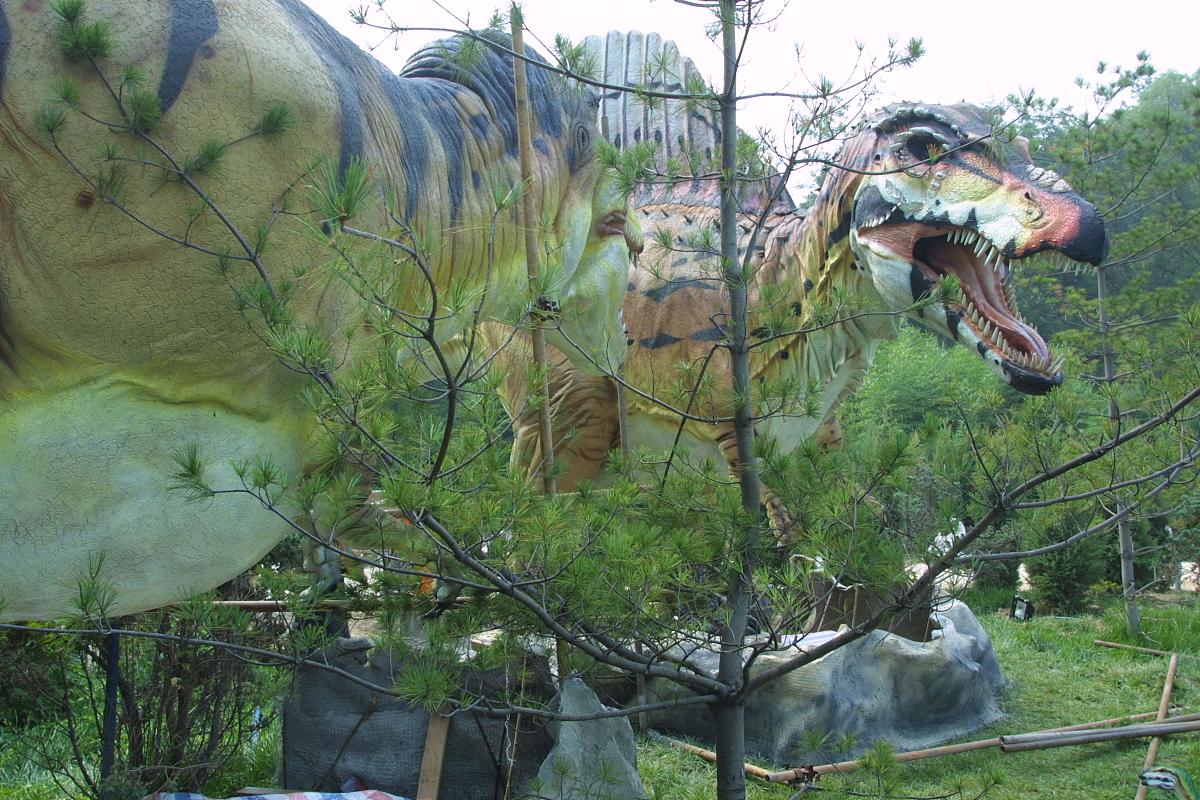 侏罗纪世界手游：打造你的恐龙主题公园