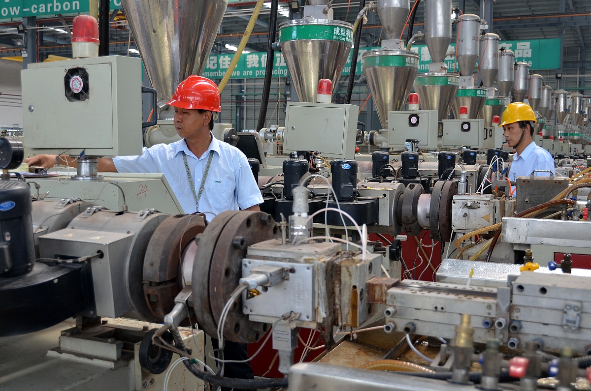 注塑机漏料的危害与防治