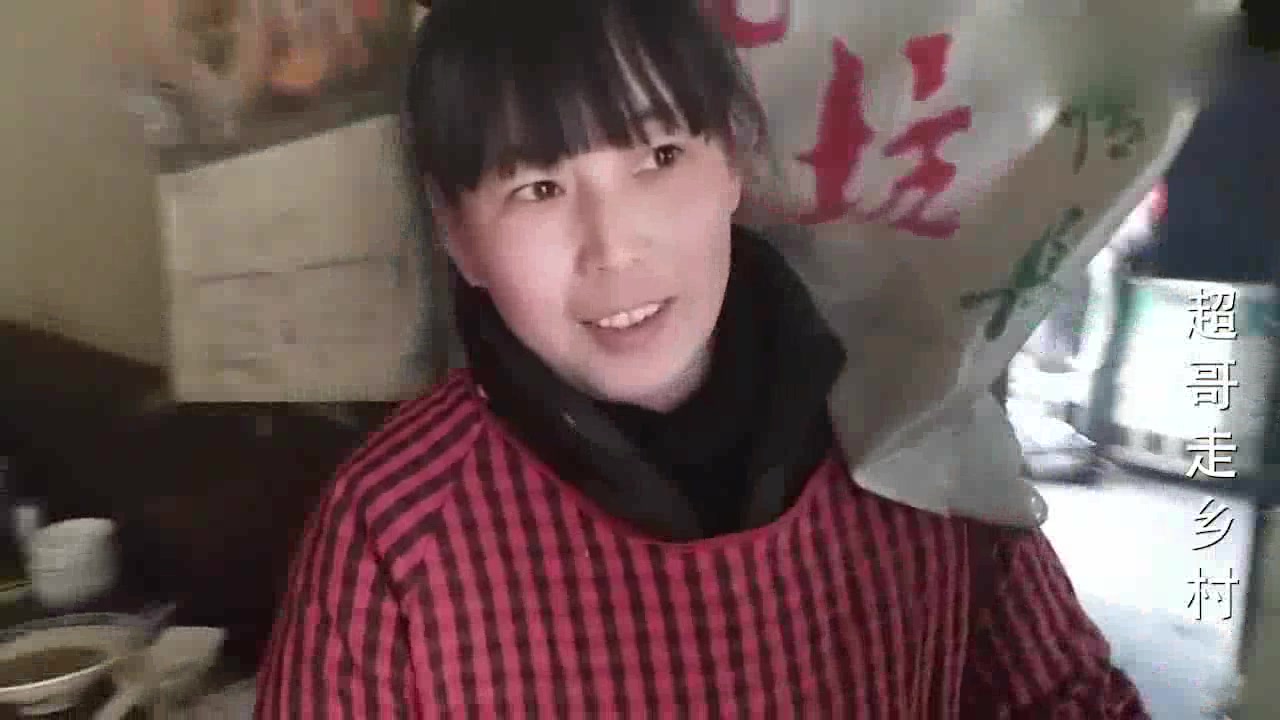农村夫妻在家做生意,一天卖3000元,不要小瞧小生意