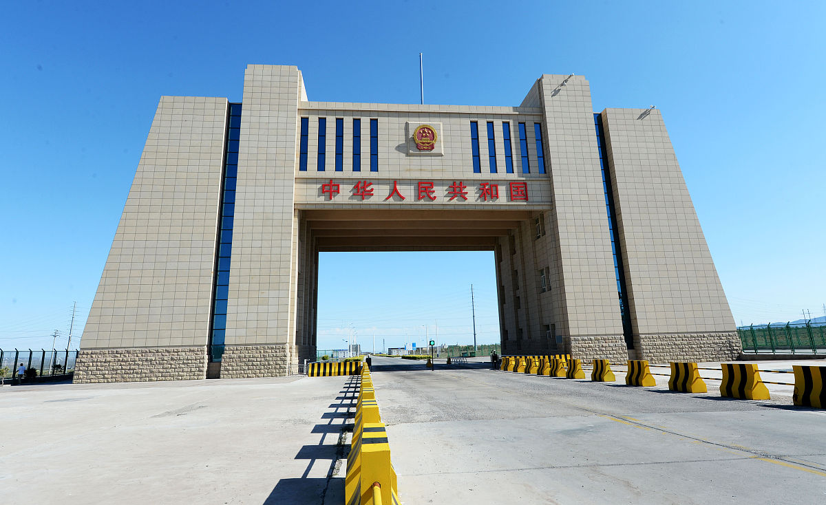 2018年08月05日,中国与哈萨克斯坦的边境口岸阿拉山口口岸是第二座亚