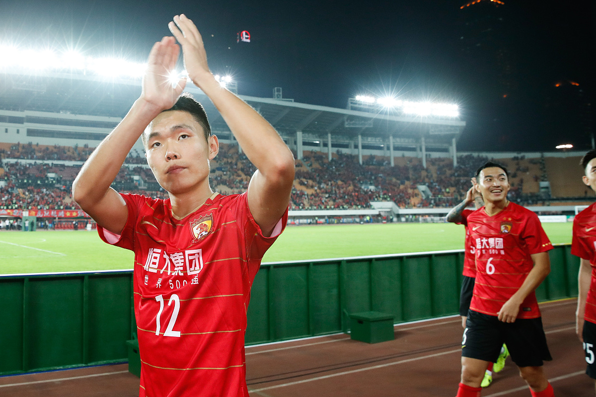 2018亚冠小组赛g组:广州恒大淘宝5-3济州联 恒大将士赛后谢场