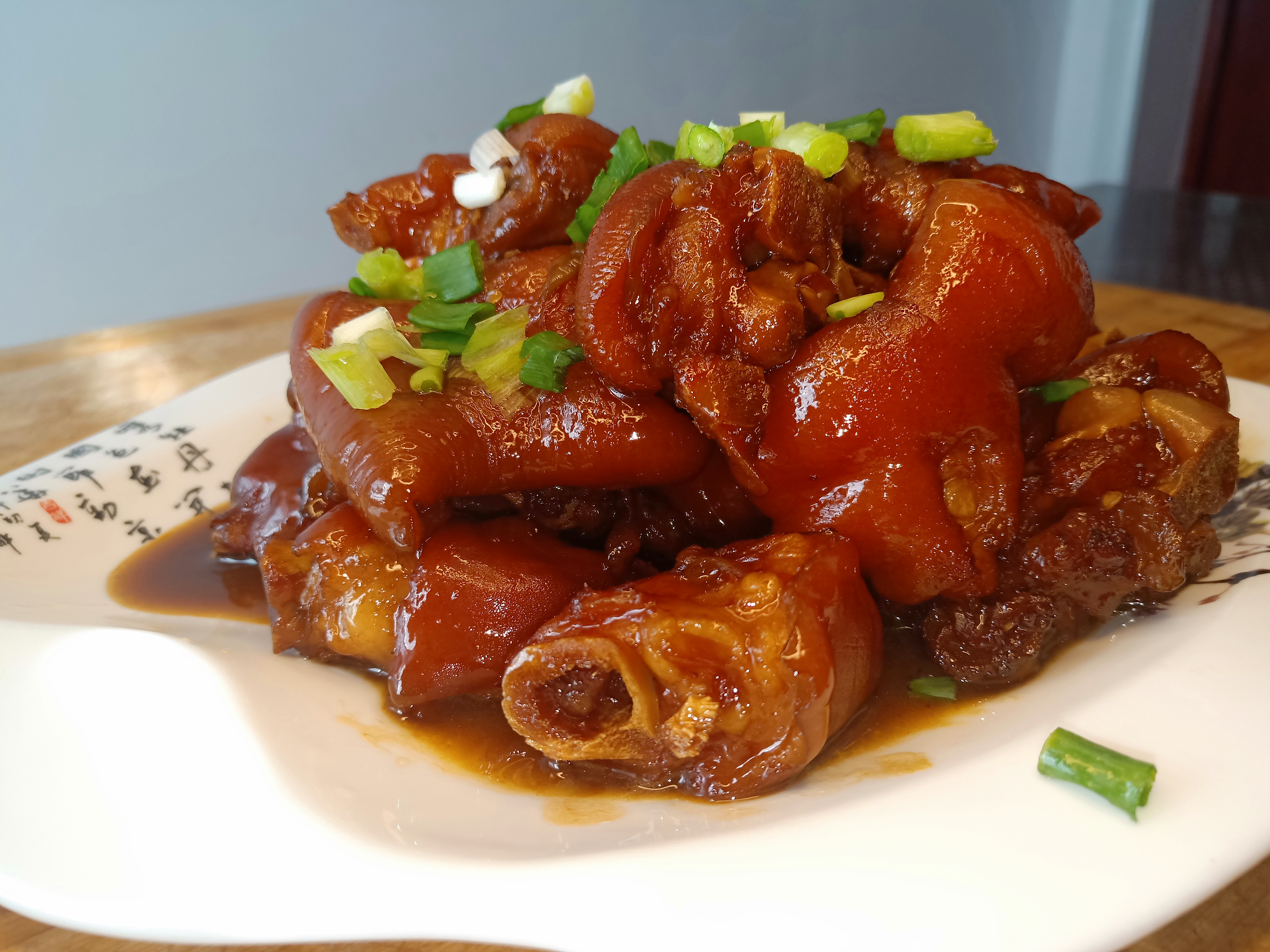 猪蹄这样吃才爽!不加一滴水,软糯不油腻,上桌全家人抢着吃!