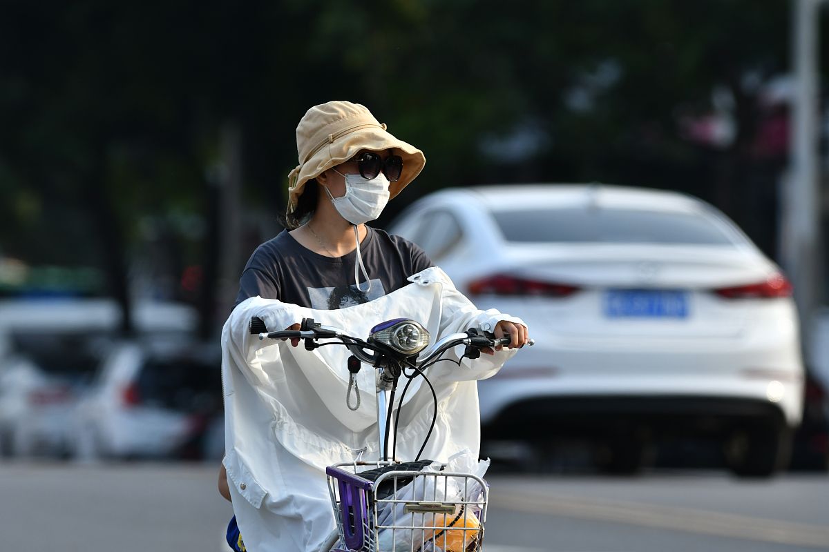 中伏养生指南：习俗、饮食、运动与心理调适
