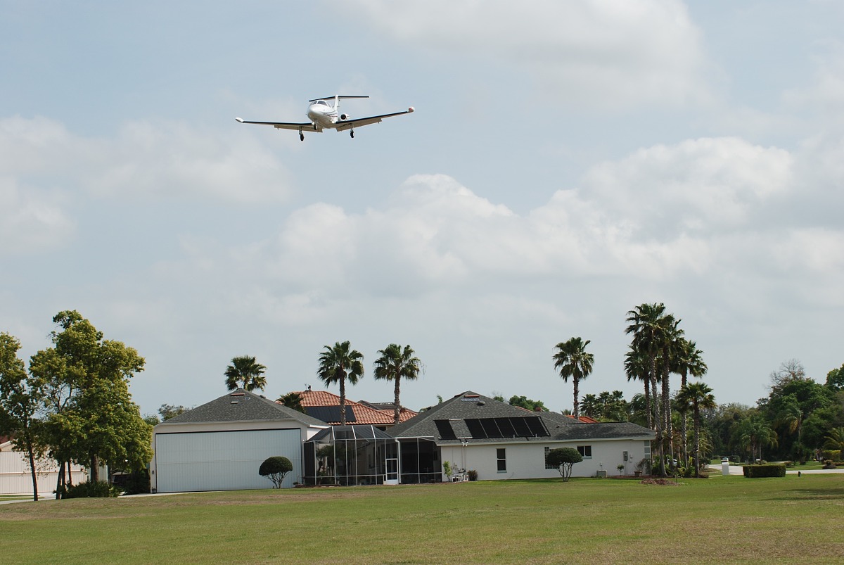 毗邻而居：定义、特点及优缺点