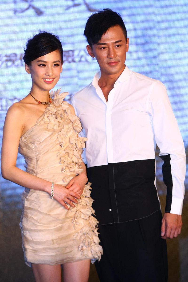 2011年8月10日,北京,电影《白蛇传说》官网启动仪式.黄圣依,林峰+++_+