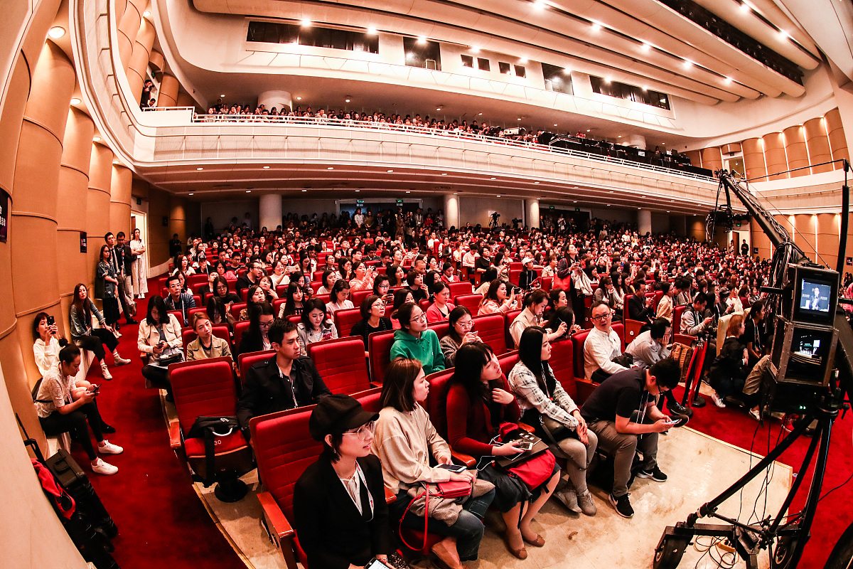 毕业生自我鉴定：思想、学习、生活全面展现