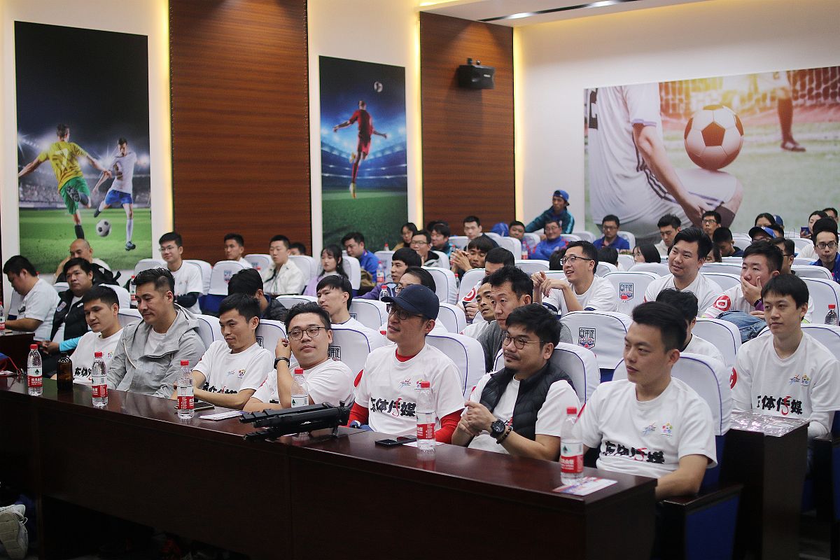 青少年模拟政协提案比赛圆满落幕：培养学生思考力与表达力