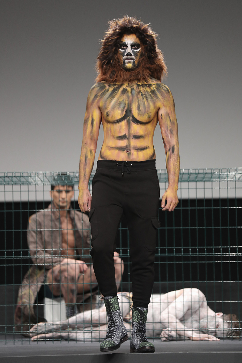 WWE 1538: 小个子斗巨汉，盖博技惊四座！