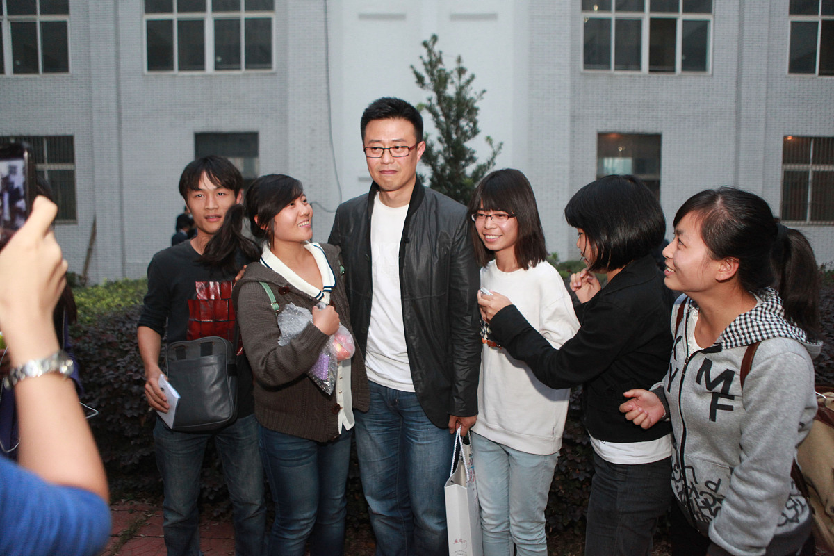 浙江万里学院新闻学专业怎么样？课程、师资、就业前景全解析