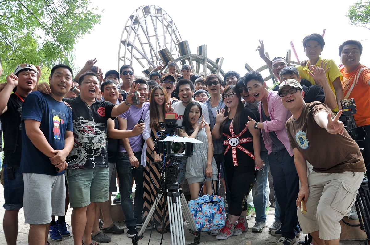 《垫底辣妹》影评：追梦之旅的励志喜剧