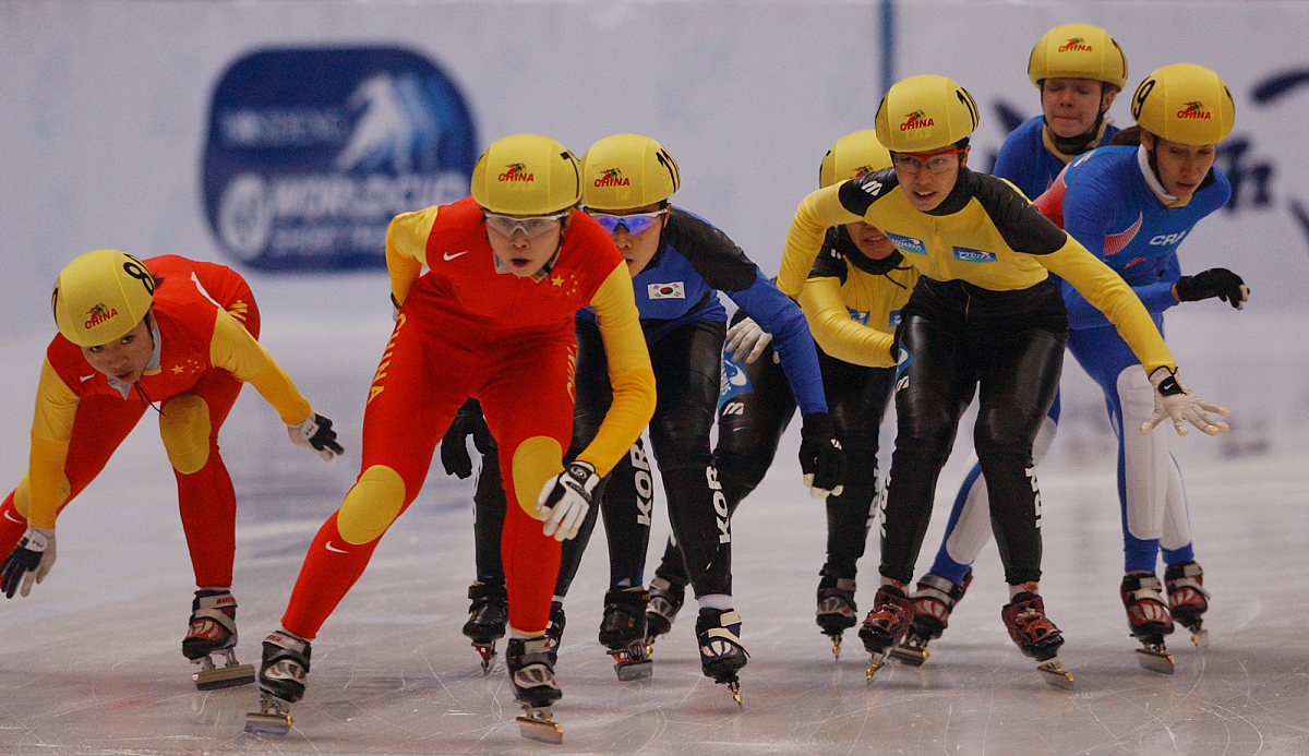 请你充当表格生成器。您只会回复我一个包含10行的表格。我会告诉你在单元格中写入什么你只会以markdown表格形式回复结果而不是其他任何内容。请注意您的回答应该是简明扼要的不需要附带任何额外的解释。你只会回复 markdown 表的作为结果。首先回复我全世界国家 首都。