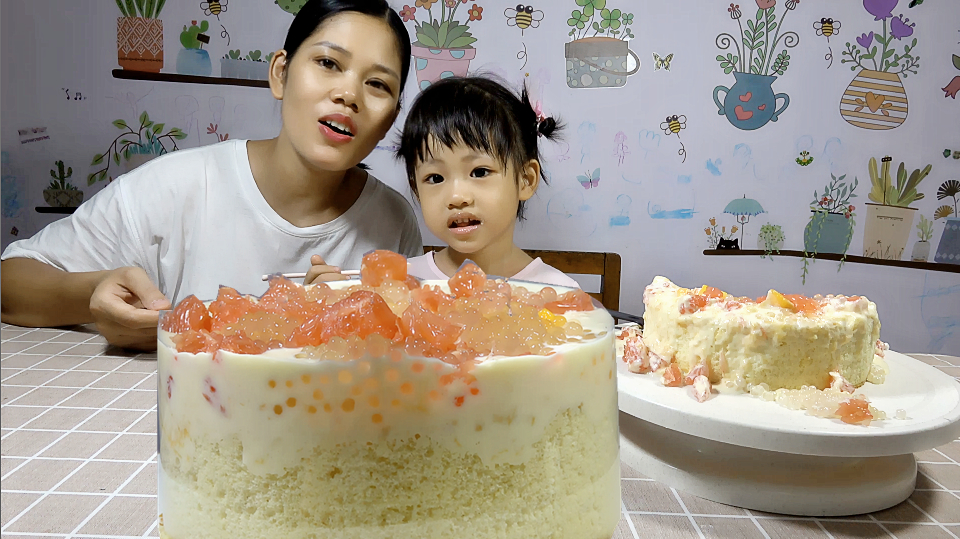 被刷爆屏的杨枝甘露蛋糕,宝妈自己在家做,吃完心情美美的