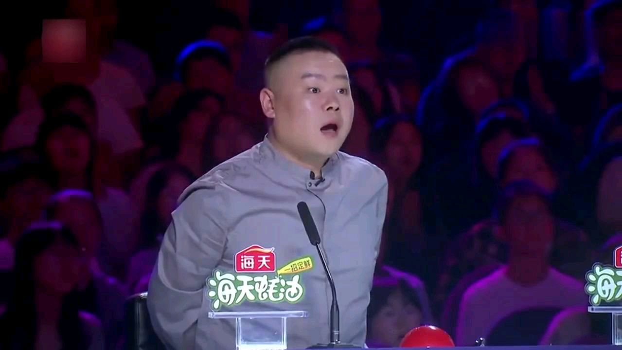 中国达人秀:摘下帽子手套,肤色不太一样,小岳岳看呆了!