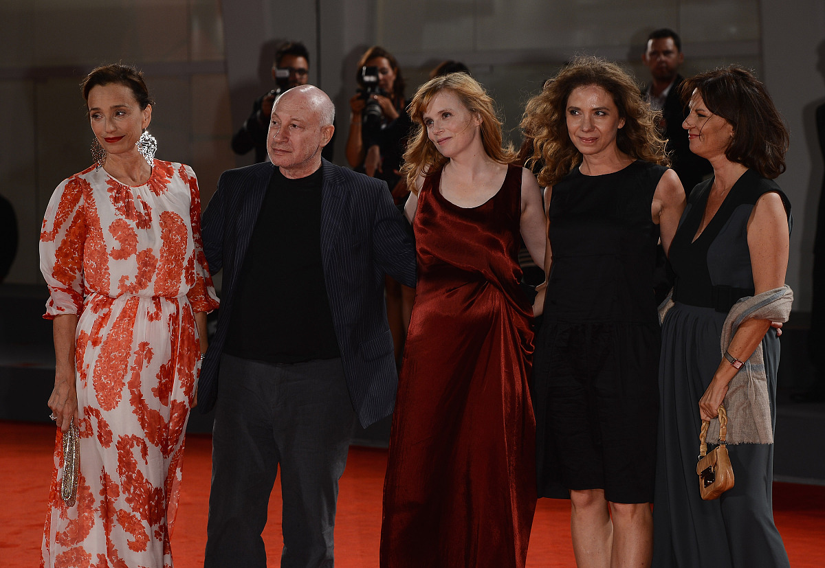 一天的感想：从睡懒觉到电影之夜