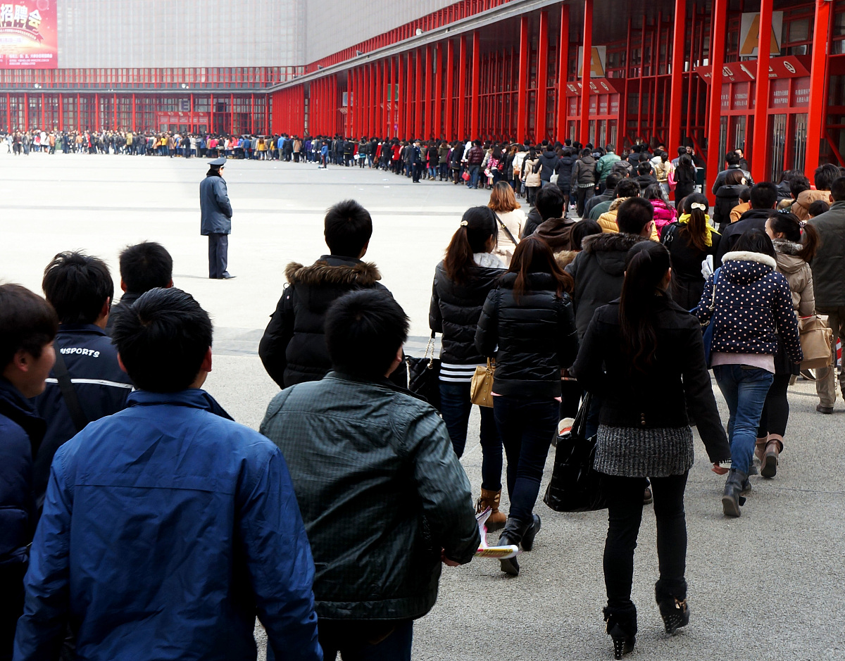 石家庄中专学校推荐：如何选择适合你的学校？