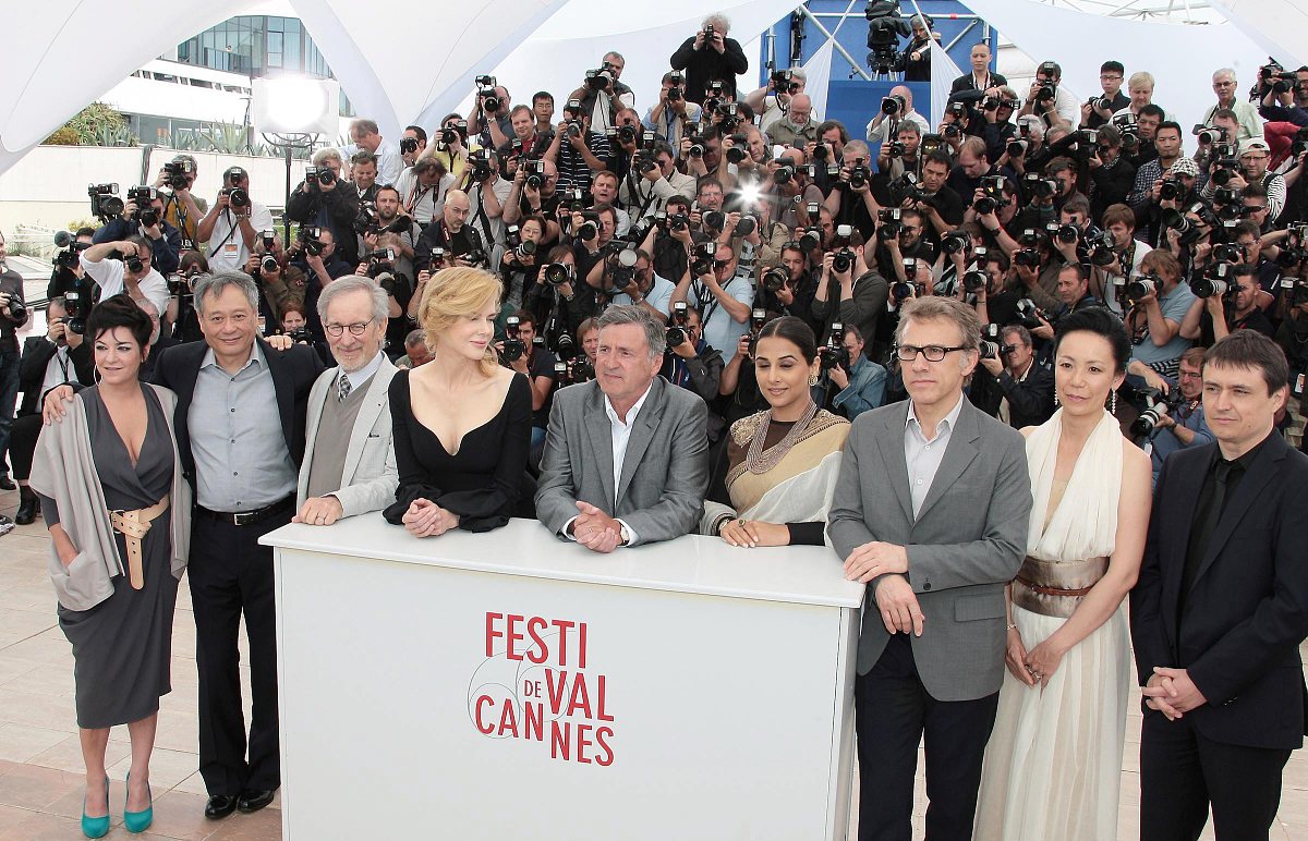 有关社会的小人物的文学作品