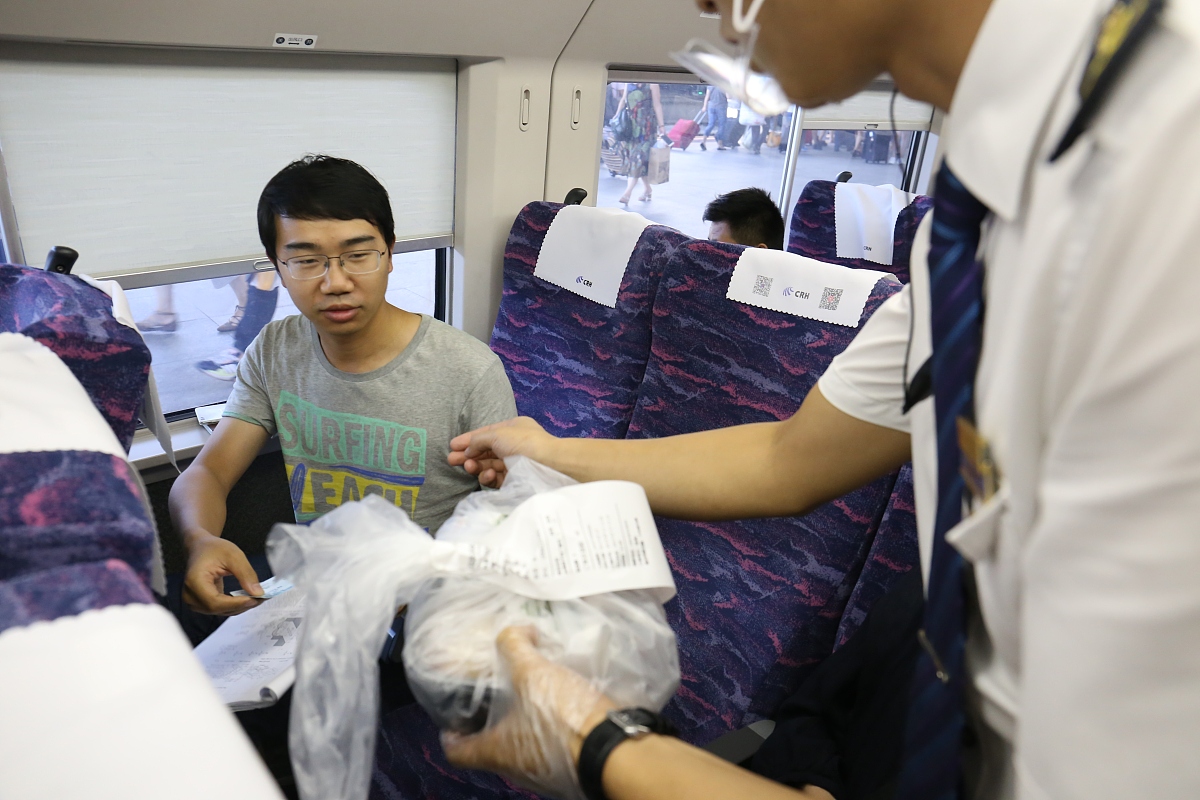 重庆高铁学校：初高中生择校首选？