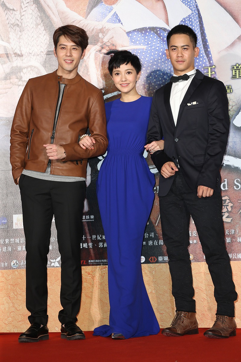 2015年7月23日,台北,众星出席电影《风中家族》首映礼.***_***郭采洁,