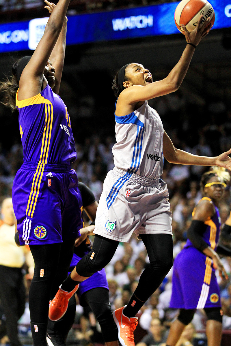 2017年9月24日,美国,2017wnba总决赛首回合,洛杉矶火花85-84明尼苏达