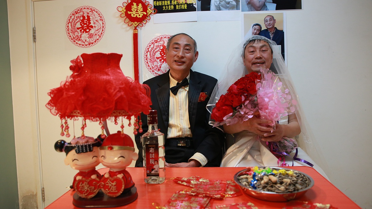 写一篇新郎的父亲在儿子结婚时的充满亲和力的简短的发言稿