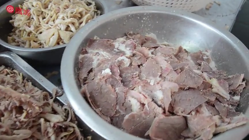 这碗要冲6次的羊肉汤,把我看饿了!