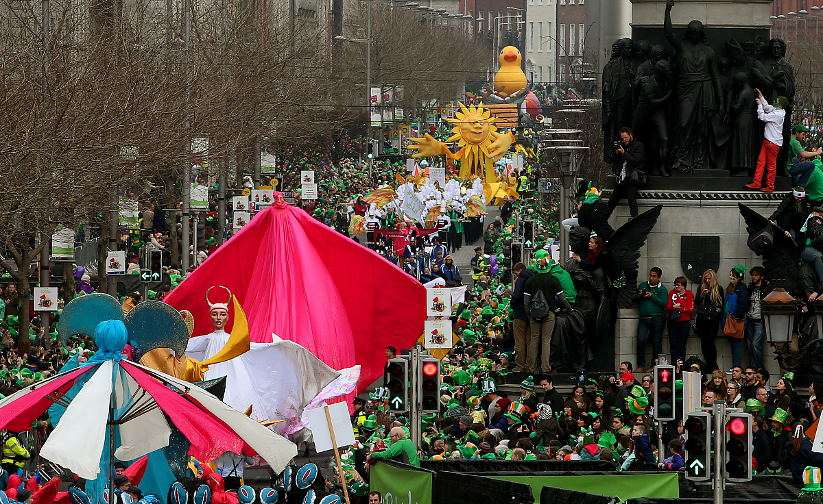 What are the popular festivals in the UK