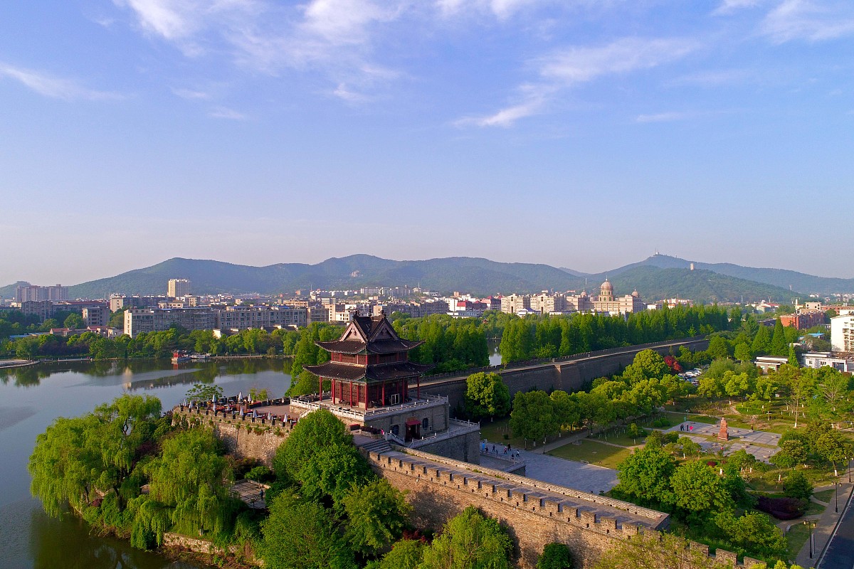 ***_***2017年6月6日,湖北省襄阳市,历史文化名城,明清城墙古建筑.仲