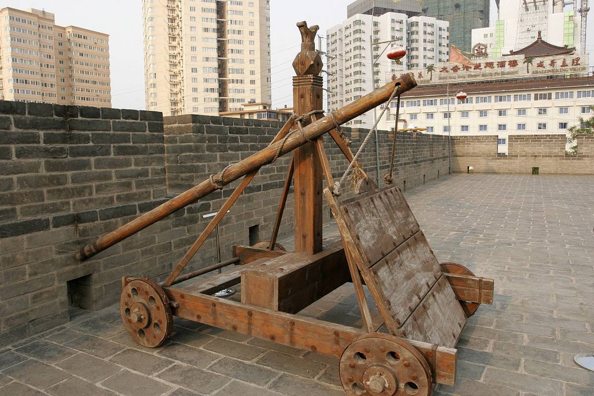 古代战争策略与战术：从攻心到攻城