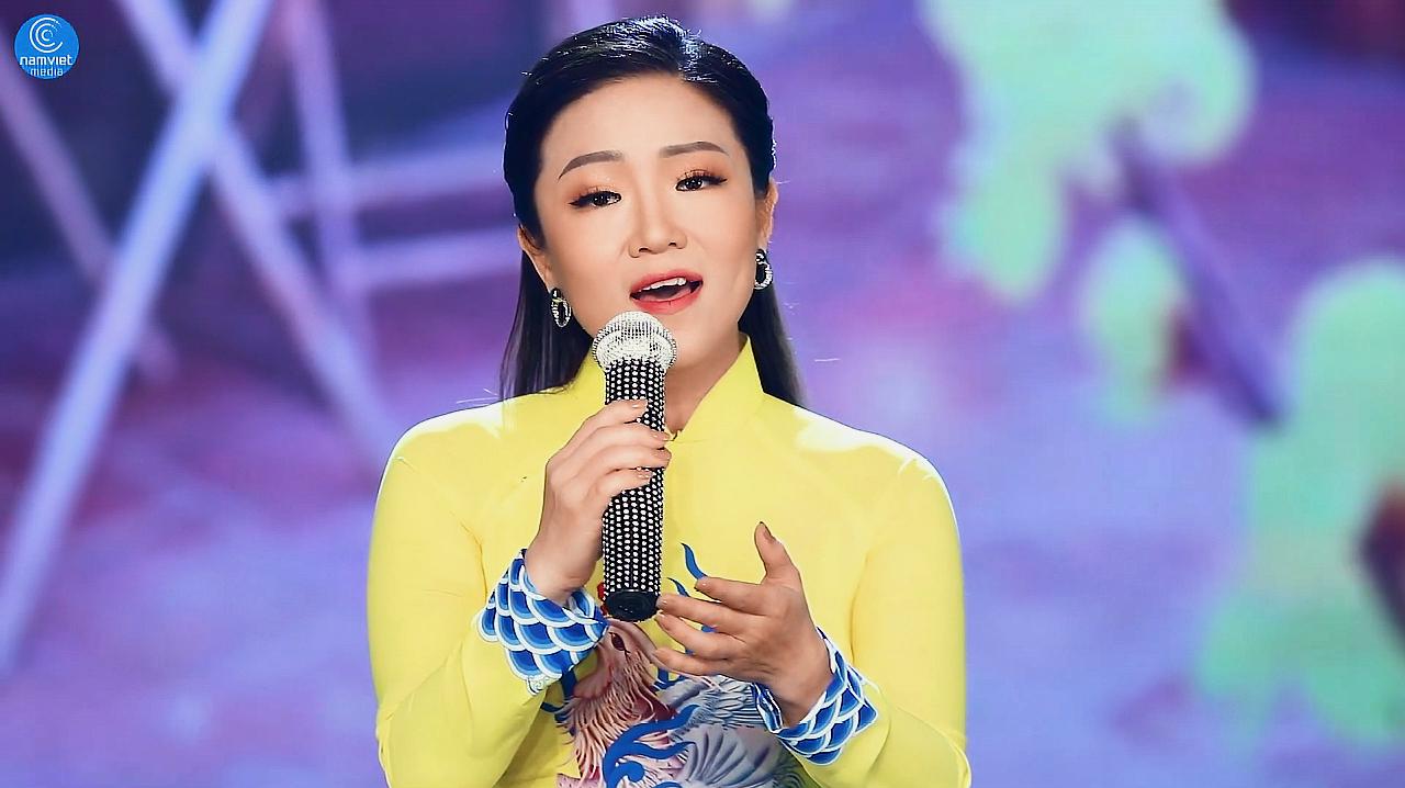 [图]好听越南歌曲Xuan Nao Con Se Ve - Hoai Thuong Nu Ca