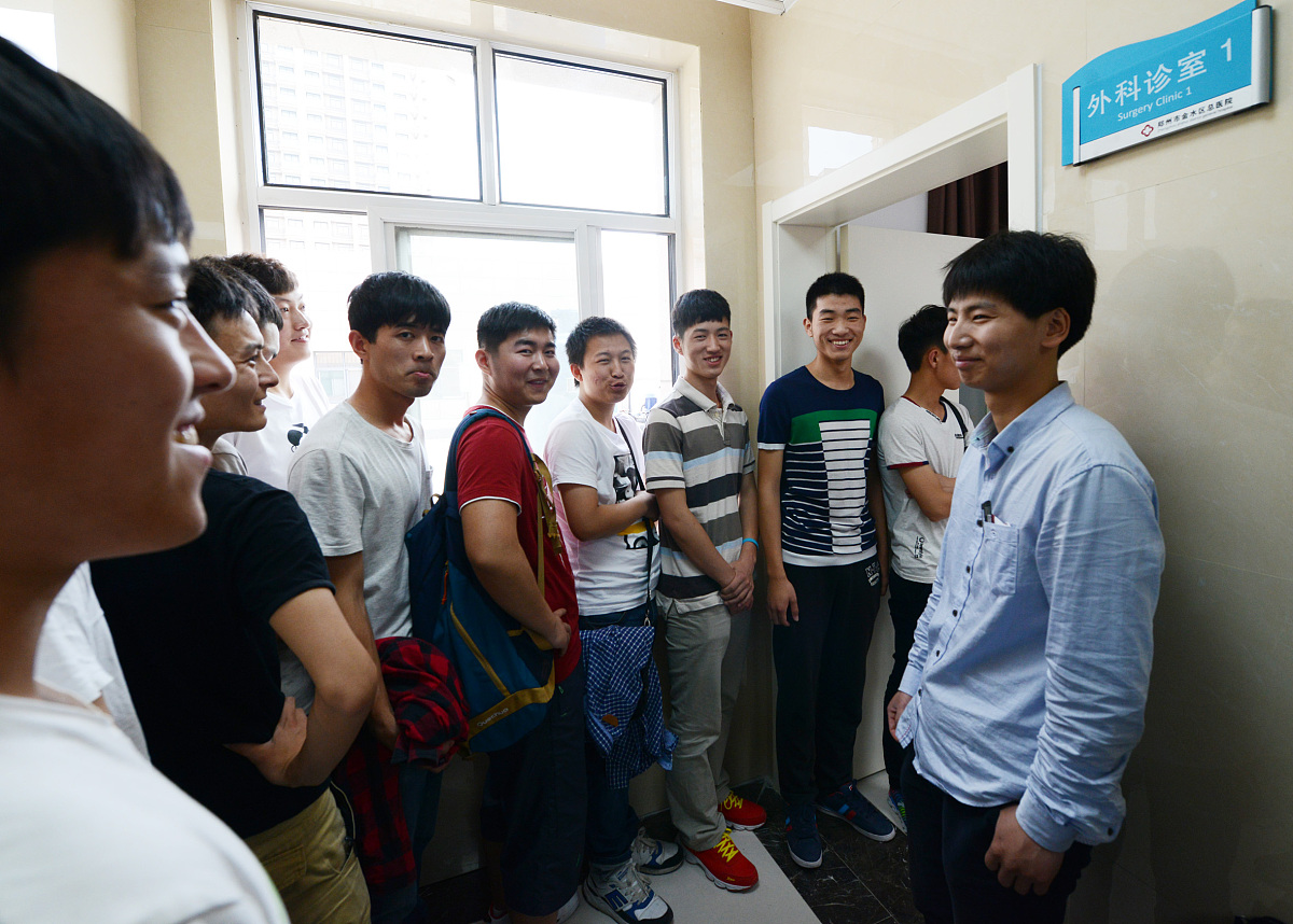 甘肃男生学幼师：探索男性教师的新领域