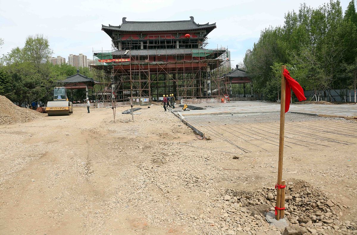 ***_***2017年4月28日,沈阳,建设中的辽代建筑云飏阁.