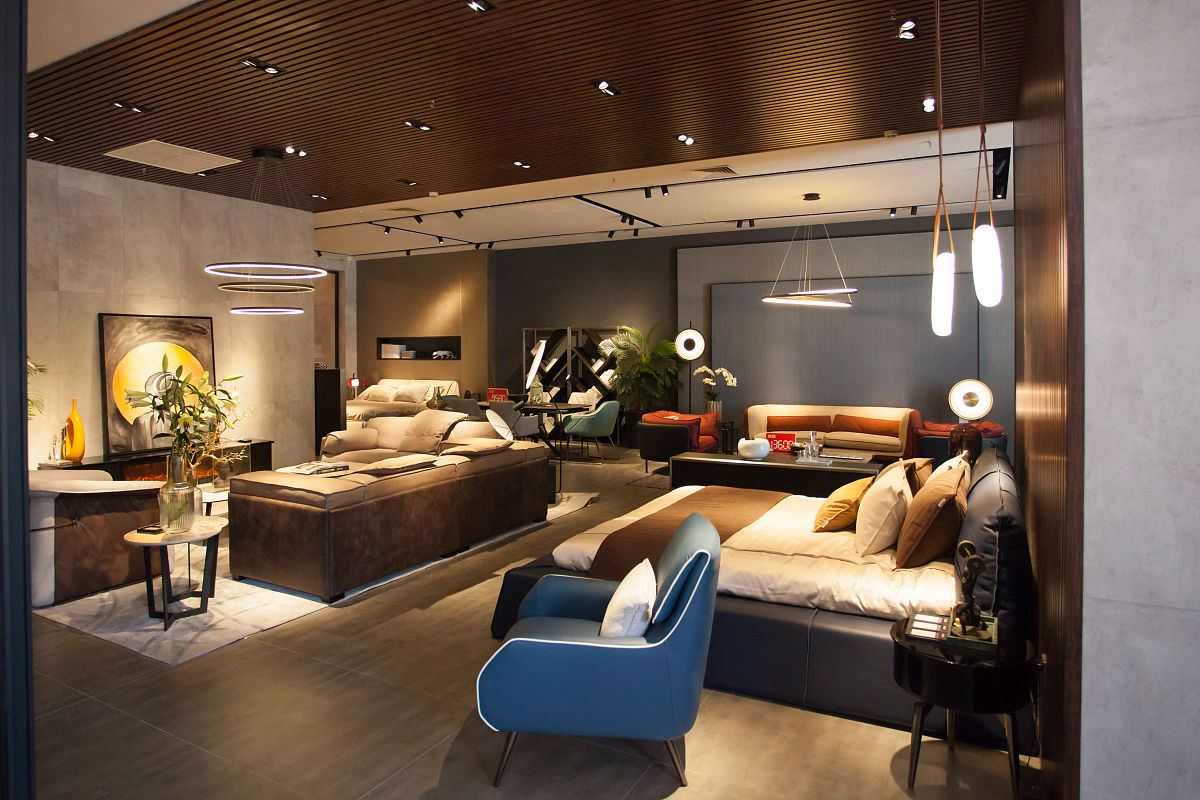 中国家居建材渠道与日本山田＋大塚家具业态共通点：线下体验店崛起，电商迅猛发展