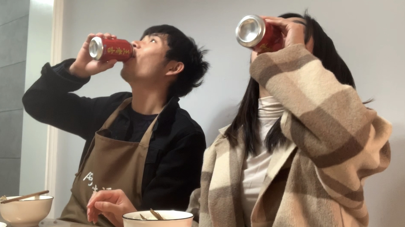 90后早婚族的日常,油炸花生米配王老吉,连空气都是幸福的味道